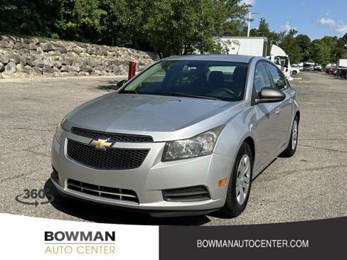 Used 2013 Chevrolet Cruze LS image 1