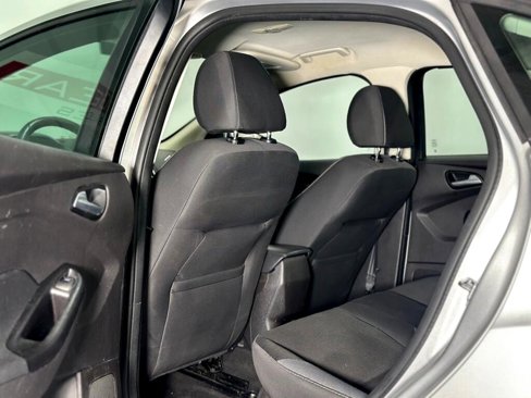 Used 2014 Ford Focus SE w/ SE Winter Package image 11