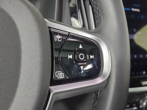 Certified 2025 Volvo S60 B5 Plus image 26