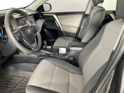 Used 2014 Toyota RAV4 LE image 3