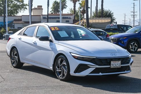 Certified 2025 Hyundai Elantra Sport image 3