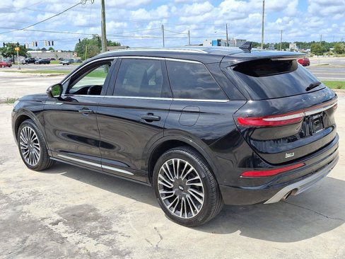 Used 2020 Lincoln Corsair Reserve w/ Equipment Group 201A image 11