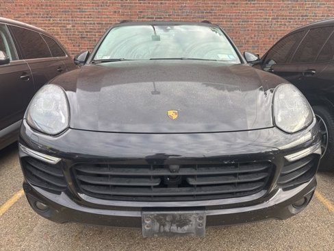 Used 2017 Porsche Cayenne image 4