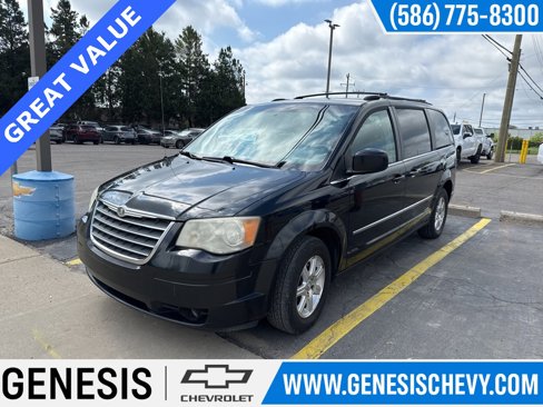 Used 2009 Chrysler Town & Country Touring image 1