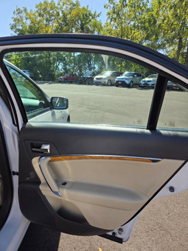 Used 2012 Lincoln MKZ image 10