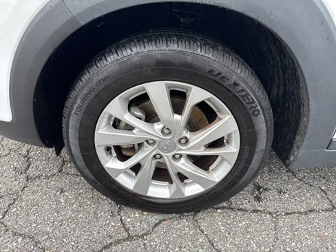 Used 2019 Hyundai Tucson SE image 14