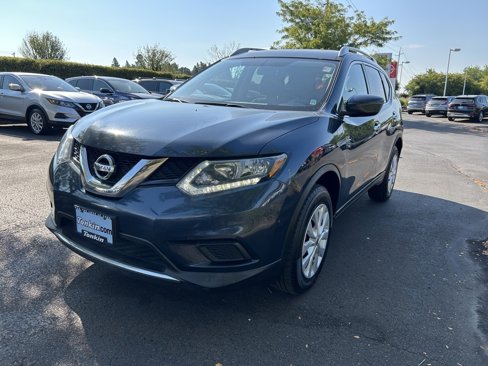 Used 2016 Nissan Rogue S w/ Appearance Package image 3