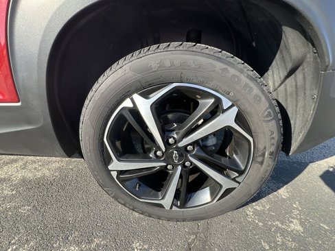 Certified 2022 Chevrolet TrailBlazer RS w/ Sun and Liftgate Package image 32