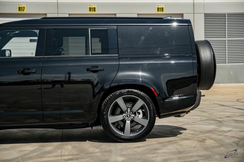 Used 2024 Land Rover Defender 130 Outbound image 7