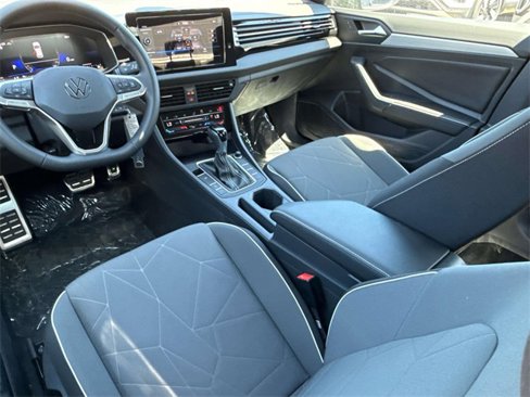 New 2025 Volkswagen Jetta Sport image 29