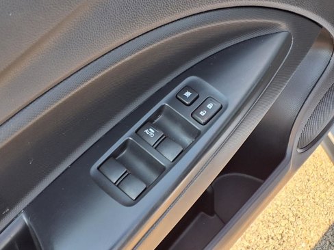 Used 2024 Mitsubishi Mirage ES image 19