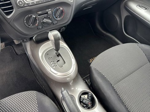 Used 2015 Nissan Juke S image 21