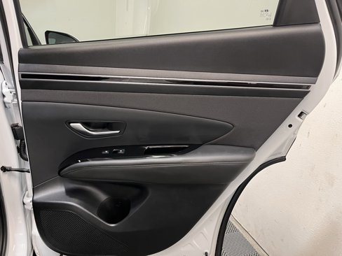 Used 2022 Hyundai Tucson Limited image 18