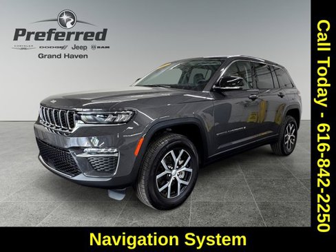 Used 2023 Jeep Grand Cherokee Limited image 1