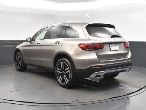 Used 2021 Mercedes-Benz GLC 300 image 5