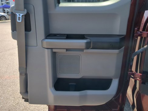 Used 2016 Ford F150 XLT w/ Equipment Group 301A Mid image 26