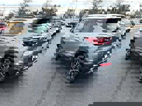 New 2025 Chevrolet TrailBlazer ACTIV w/ Driver Confidence Package image 2