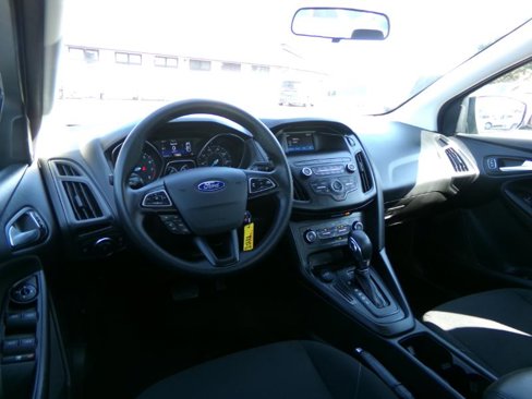 Used 2018 Ford Focus SE image 27