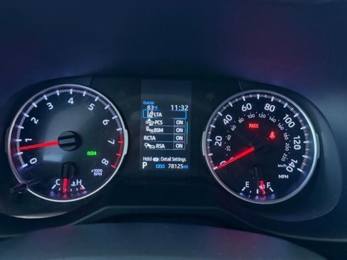 Used 2020 Toyota RAV4 XLE image 4