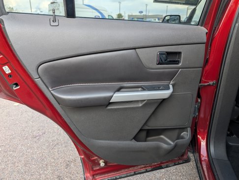 Used 2014 Ford Edge SEL w/ Equipment Group 205A image 32