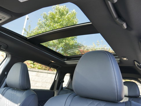 New 2025 Mitsubishi Outlander 4WD Plug-In Hybrid image 15