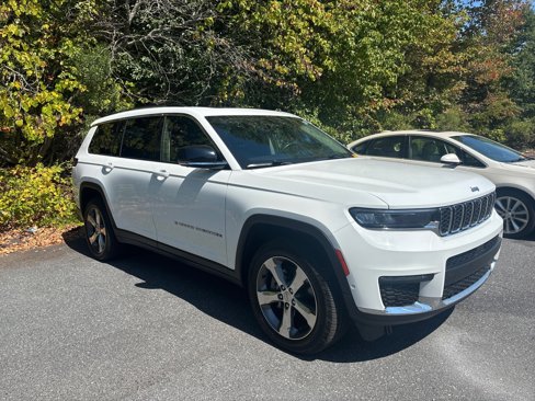 Used 2021 Jeep Grand Cherokee L Limited w/ Luxury Tech Group II image 7