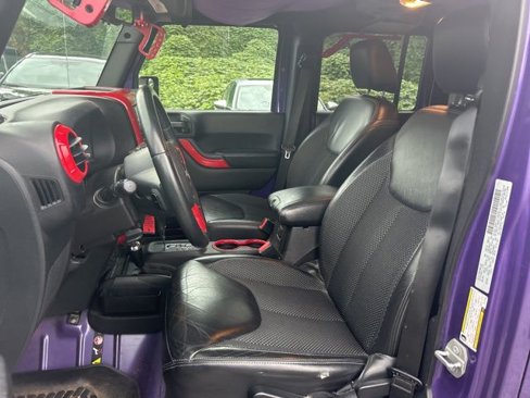 Used 2016 Jeep Wrangler Unlimited Sahara image 14