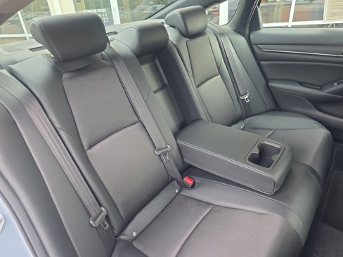 Used 2022 Honda Accord Sport image 14