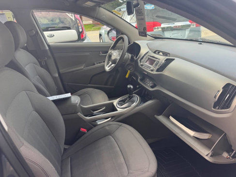 Used 2011 Kia Sportage LX w/ Convenience Pkg image 28