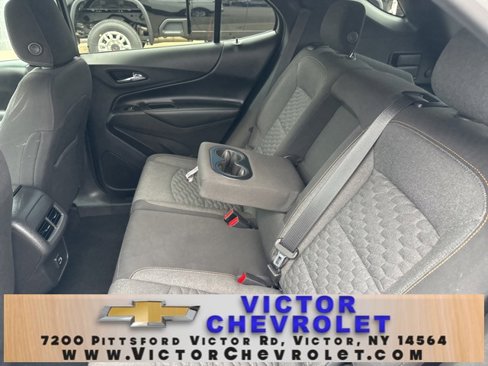 Used 2020 Chevrolet Equinox LT w/ Driver Convenience Package image 28