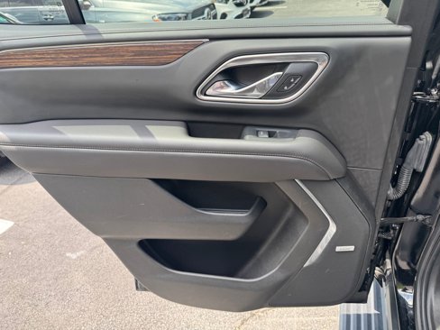 Used 2021 Chevrolet Tahoe High Country w/ Premium Package image 19