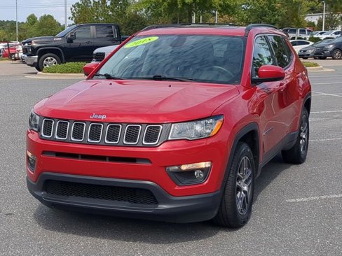 Used 2018 Jeep Compass Latitude w/ Popular Equipment Group image 8