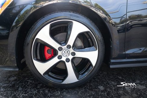 Used 2015 Volkswagen GTI SE image 34