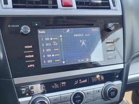 Used 2017 Subaru Outback 2.5i Premium image 23