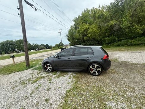 Used 2016 Volkswagen GTI SE w/ Lighting Package (SEL) image 11
