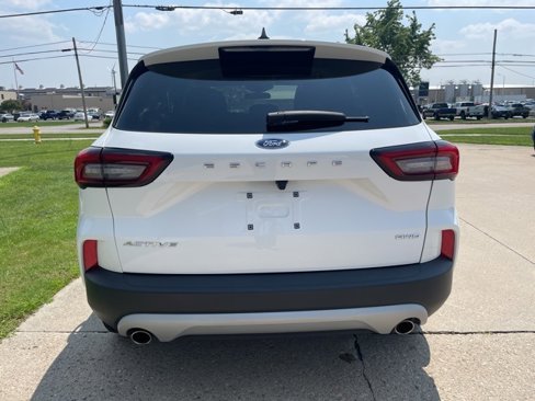 Used 2023 Ford Escape Active image 11