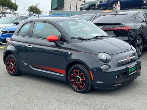 Used 2018 FIAT 500 e w/ Esport Package image 3