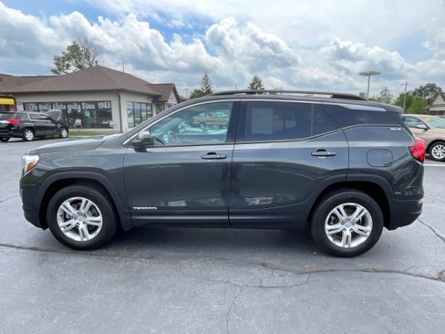 Used 2018 GMC Terrain SLE w/ Driver Convenience Package image 4