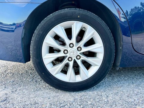 Used 2013 Lexus ES 300h image 7