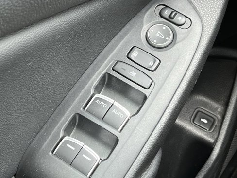 Used 2022 Honda Accord LX image 31
