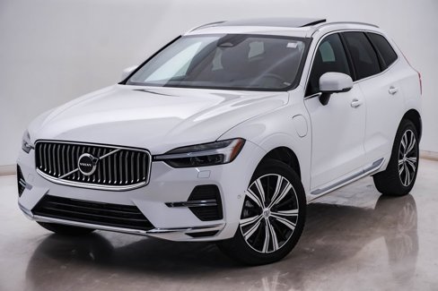 Used 2022 Volvo XC60 T8 Inscription w/ Advanced Package image 3