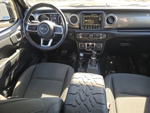Used 2019 Jeep Wrangler Unlimited Sahara image 34