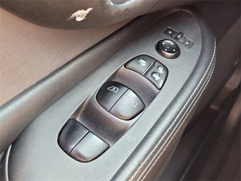 Used 2021 Nissan Murano SV image 24