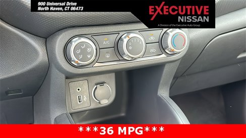 New 2025 Nissan Kicks Play S image 17