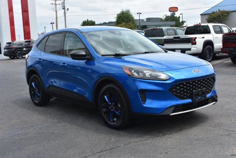 Used 2020 Ford Escape SE Sport image 3