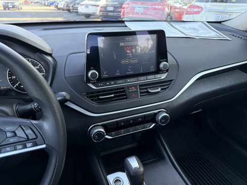 Used 2020 Nissan Altima 2.5 S image 14