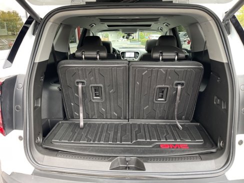 Used 2023 GMC Acadia AT4 w/ Technology Package image 14