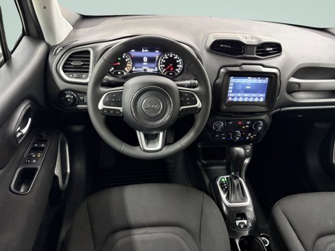 Used 2021 Jeep Renegade Latitude image 9