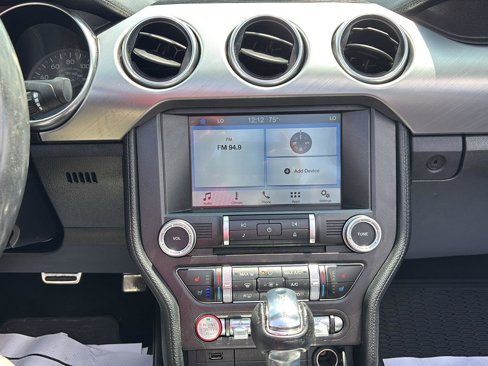 Used 2018 Ford Mustang Premium image 31