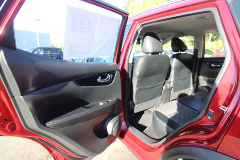 Used 2022 Nissan Rogue Sport SV w/ Technology Package image 25